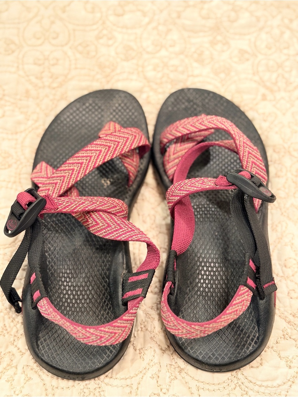 Chaco Women's Pink and Black Strappy Sandals
